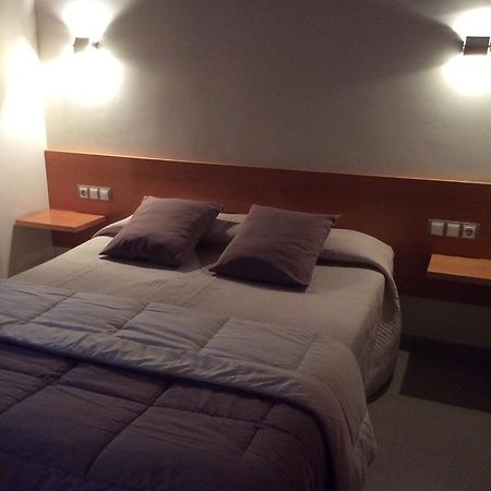 Hotel Viaurelia Montblanc Camera foto