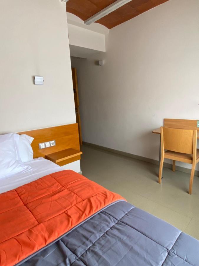 Hotel Viaurelia Montblanc Esterno foto
