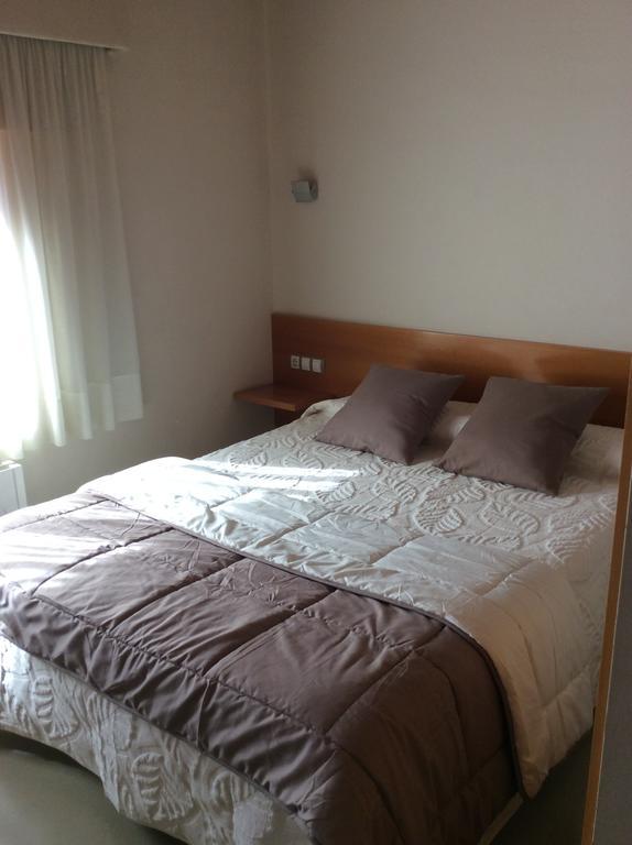 Hotel Viaurelia Montblanc Camera foto