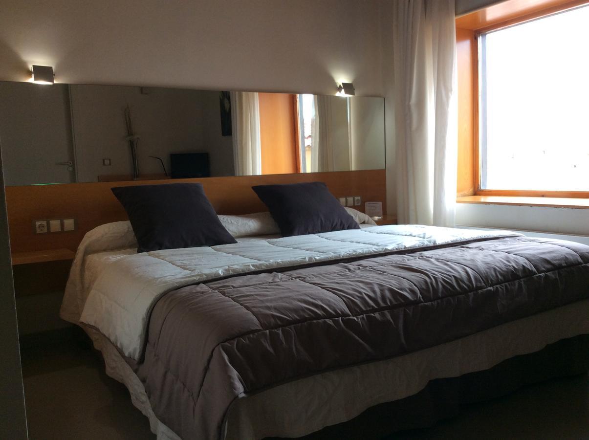 Hotel Viaurelia Montblanc Esterno foto